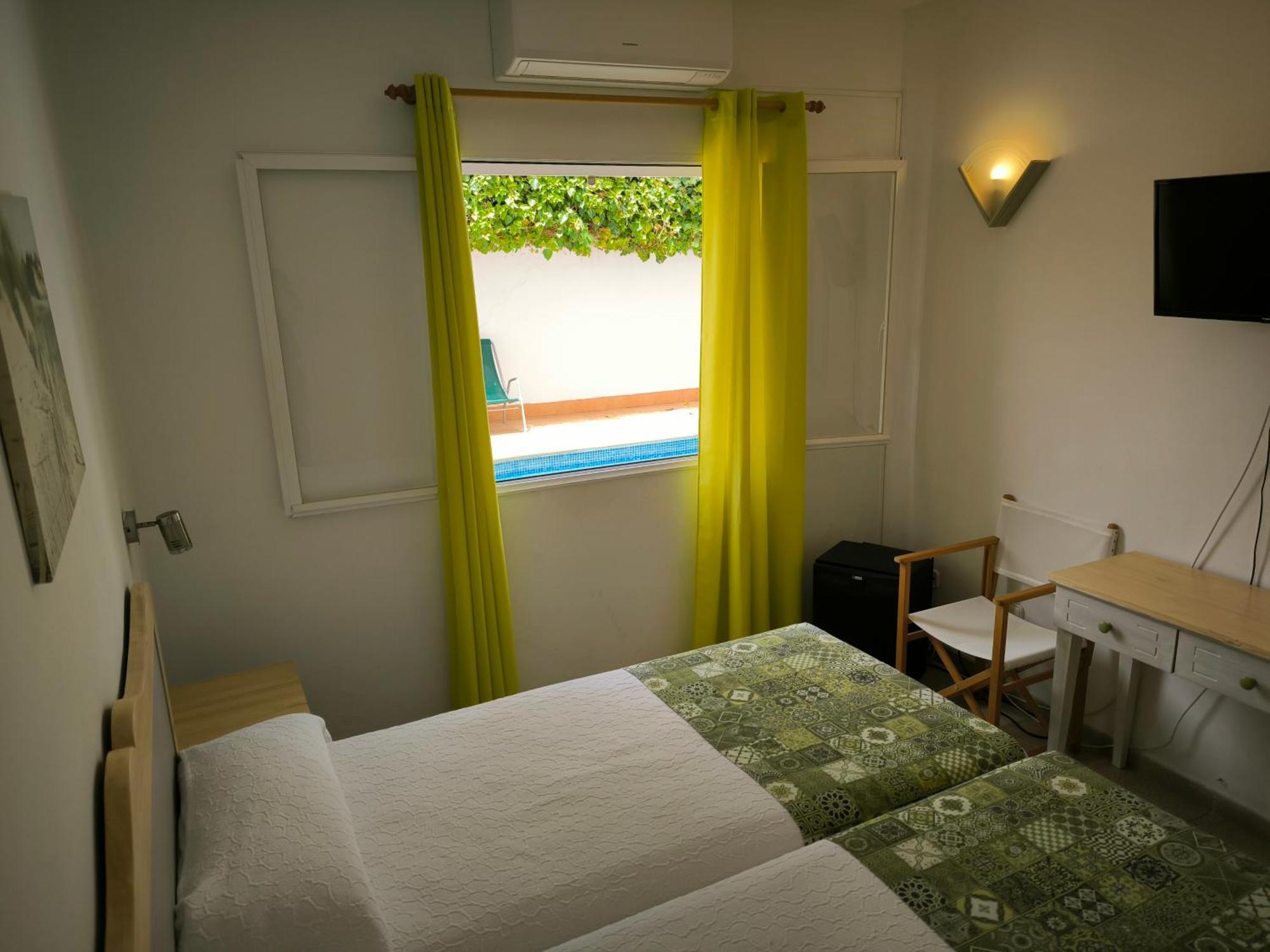 Hotel Geminis Ciutadella  Rum bild